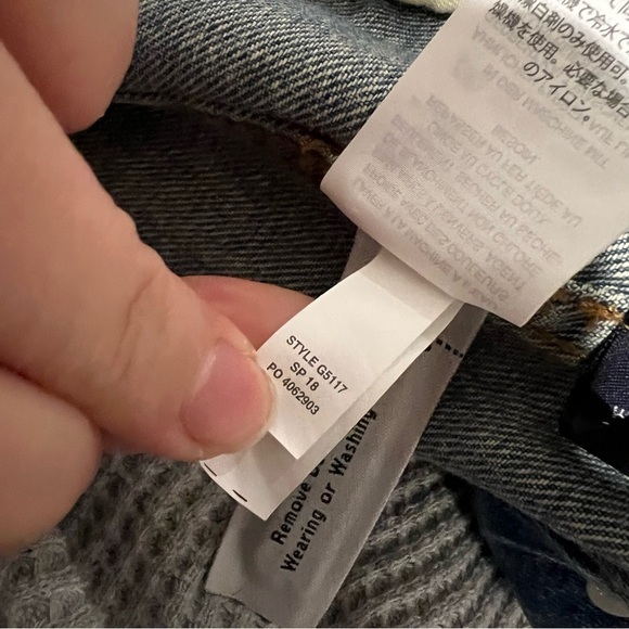 Madewell The Oversized Jean Jacket in Capstone Wash - Picture 9 of 11